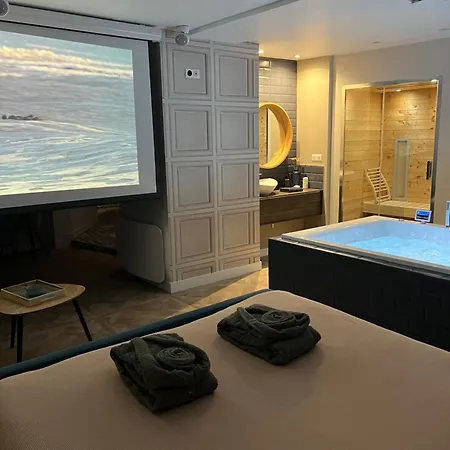 Appartement Appartement Avec Jacuzzi Sauna & Home Cinema - Nid D'Angers