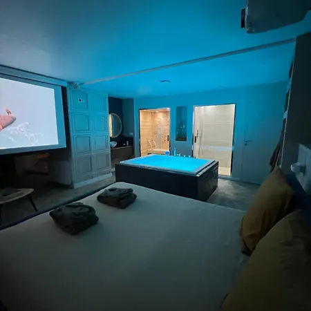 Apartamento Avec Jacuzzi Sauna&home Cinéma - Nid D'angers Angers