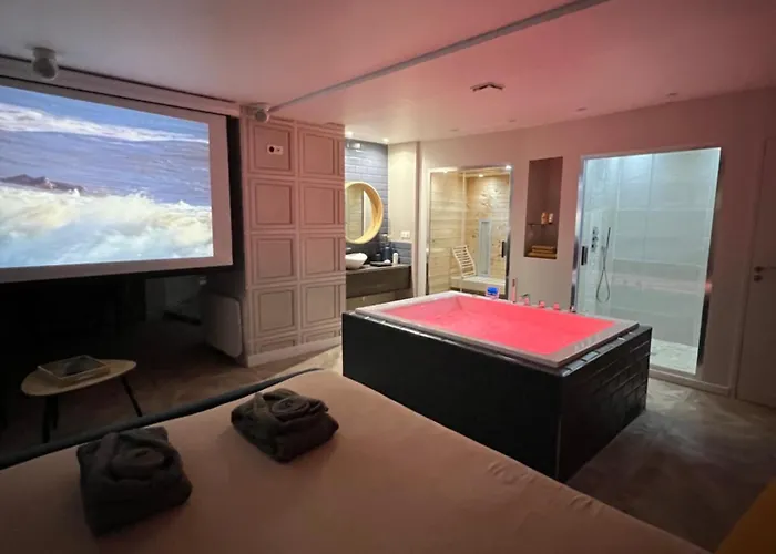 Avec Jacuzzi Sauna & Cinema - Nid D'angers شقة أنجير