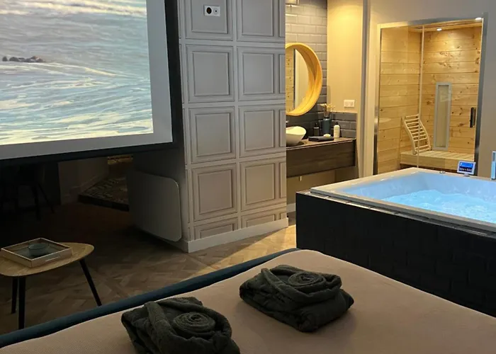 Apartament Avec Jacuzzi Sauna & Cinema - Nid D'angers